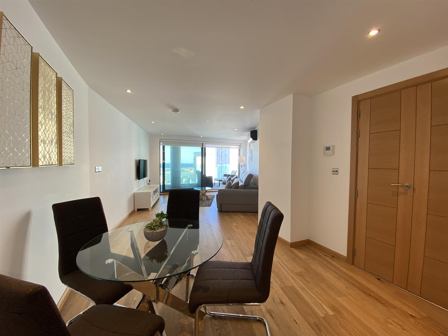 Image of Apartment - 1 Bedrooms - 2 Bathrooms for Rental in Ocean Spa Plaza-Gibraltar, Image 3